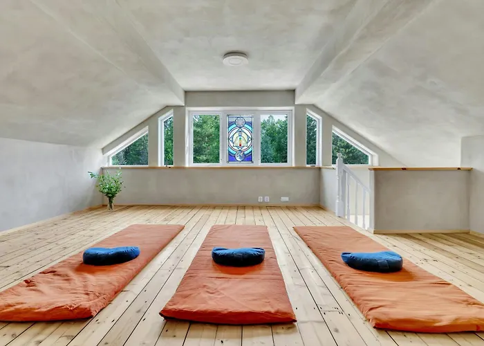 Peaceful Smallholding With Yoga Traut